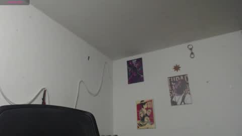 Snapshot of _delacruz911_ chatting on 01/11/25, 10:51 delacruz online show from 01/11/25, 10:51