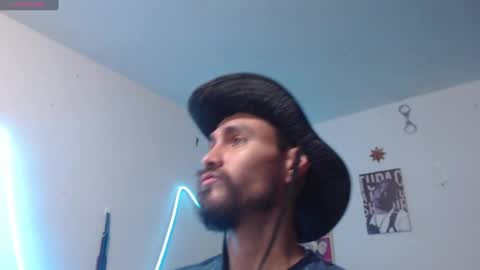 Snapshot of _delacruz911_ chatting on 01/27/25, 03:04 delacruz online show from 01/27/25, 03:04