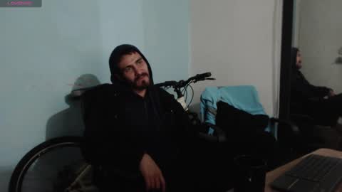 Snapshot of _delacruz911_ chatting on 02/21/25, 08:27 delacruz online show from 02/21/25, 08:27