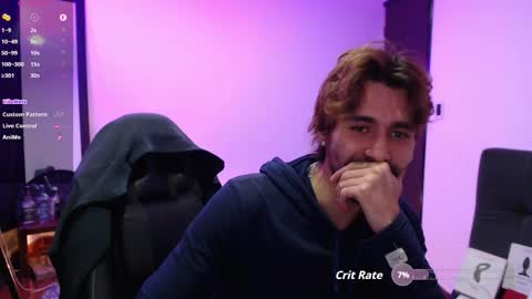 Snapshot of _delacruz911_ chatting on 10/13/25, 09:15 delacruz online show from 10/13/25, 09:15