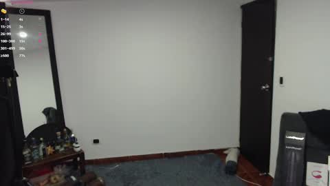 Snapshot of _delacruz911_ chatting on 10/25/25, 07:30 delacruz online show from 10/25/25, 07:30