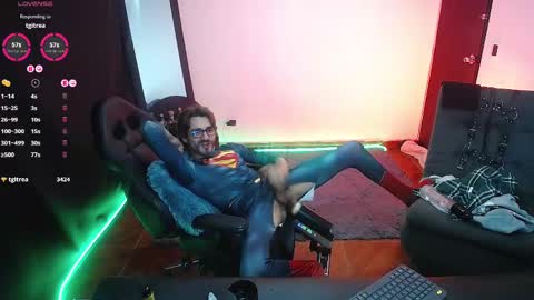 Snapshot of _delacruz911_ chatting on 10/31/25, 03:07 delacruz online show from 10/31/25, 03:07