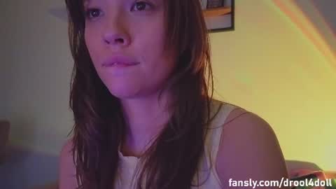 DemiDee online show from 06/15/26, 09:17