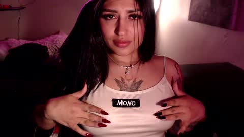 Snapshot of _dennise chatting on 12/22/25, 11:46 _dennise online show from 12/22/25, 11:46