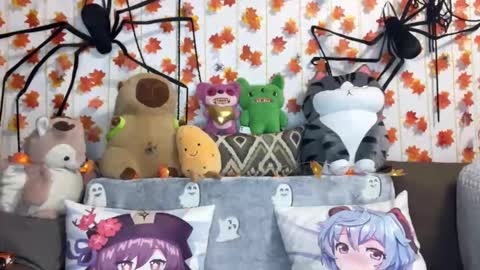 Kate online show from 09/19/25, 06:52