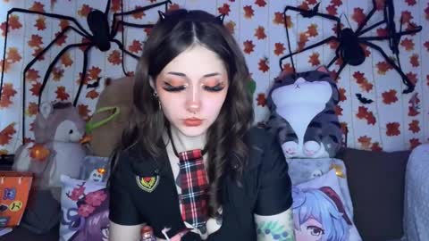 Kate online show from 09/25/25, 06:39