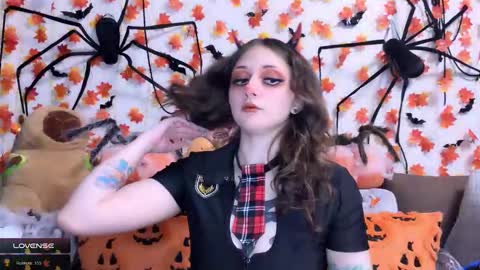 Kate online show from 11/08/25, 05:34