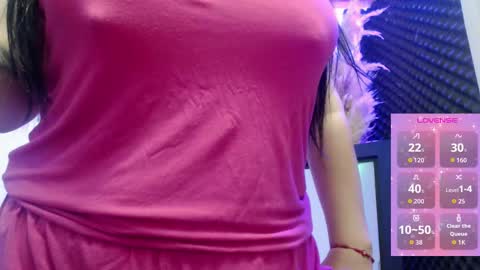 Snapshot of _donniia_ chatting on 03/01/26, 10:45 Dannia online show from 03/01/26, 10:45