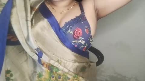 _dreamgirl_0 online show from 04/29/26, 10:08