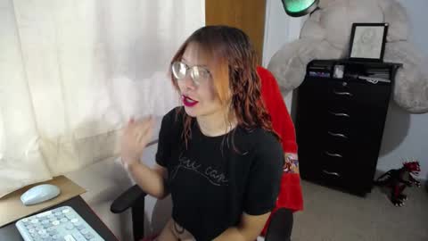 Snapshot of _dulcefox_ chatting on 03/11/25, 03:02 Abbye online show from 03/11/25, 03:02