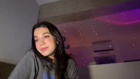  elena barra online show from 12/03/25, 08:18