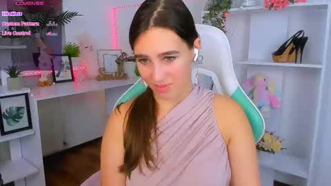 Lizzy  online show from 10/27/25, 10:58