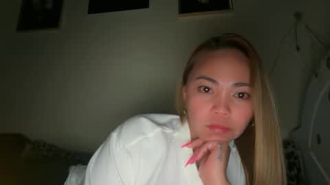 _ellenadarna online show from 04/17/26, 03:53