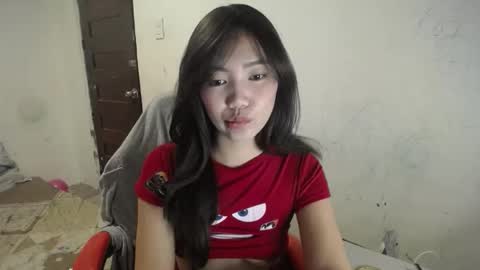 Snapshot of _ellevivien chatting on 03/23/26, 04:11 Elle online show from 03/23/26, 04:11