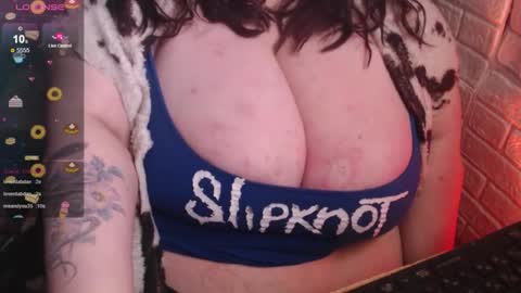 LIsa online show from 12/04/25, 08:34