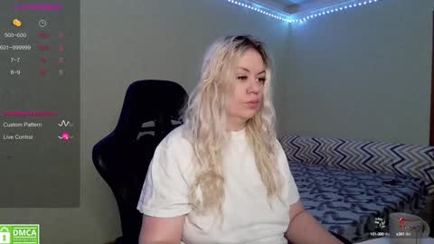 chloue and Gretta online show from 01/10/25, 05:37