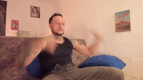 Emilio online show from 11/19/25, 09:31