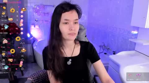 _emily__strike_ online show from 11/23/25, 10:04