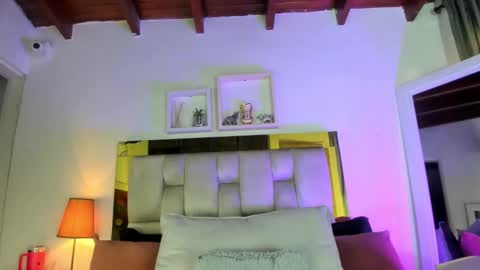 Isabella online show from 10/28/25, 12:09