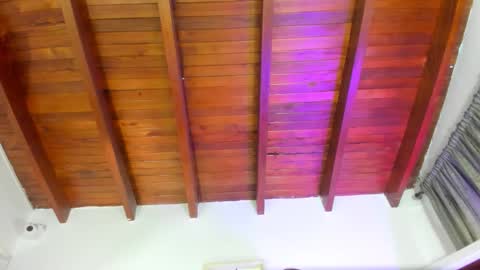 Isabella online show from 12/03/25, 12:03