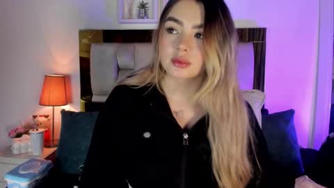 Isabella online show from 03/09/26, 12:09