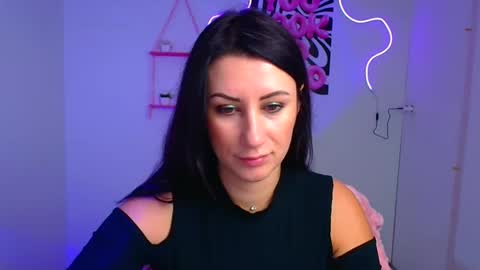 Emma online show from 10/10/25, 06:23