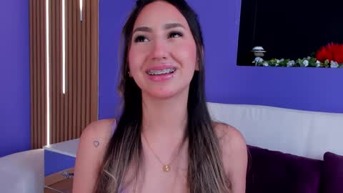 _emmawalka online show from 11/25/25, 09:15