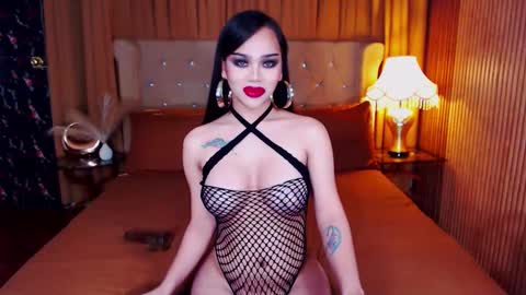 _empressvalerie_ online show from 09/20/25, 05:25