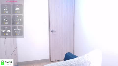  Erica Vanderhill  online show from 11/08/25, 08:29