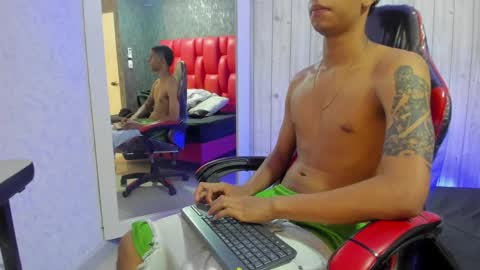 Snapshot of _erick_j chatting on 03/17/26, 08:23 _erick_j online show from 03/17/26, 08:23