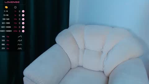 _esmeraldiyaa_ online show from 01/03/25, 09:15