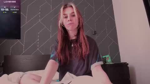 Snapshot of _eva_pleasure_ chatting on 01/13/26, 06:18 Eva online show from 01/13/26, 06:18