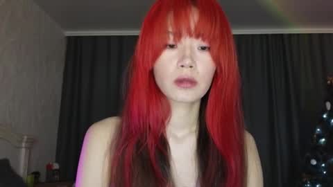 EveEva online show from 12/19/24, 11:39