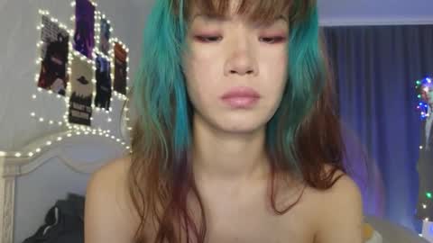 EveEva online show from 09/27/25, 05:56