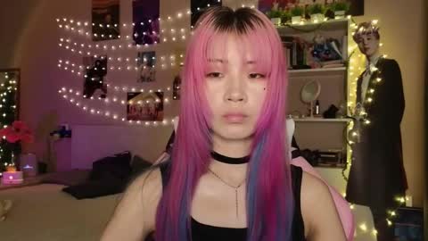 Snapshot of _eve____ chatting on 02/26/26, 01:04 EveEva online show from 02/26/26, 01:04