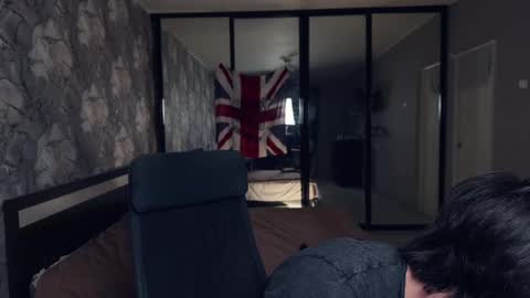 Keanu online show from 02/28/25, 05:26