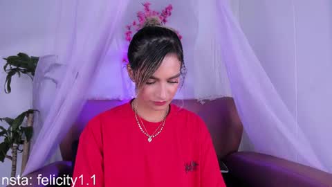 Snapshot of _felicity_1 chatting on 06/26/26, 12:53 Felicity online show from 06/26/26, 12:53