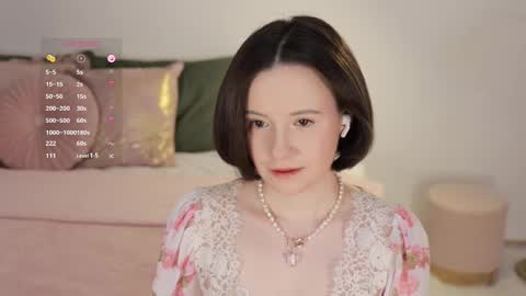 Essie  online show from 02/26/25, 08:37