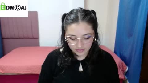 Snapshot of _fenix chatting on 03/24/26, 03:06 Y online show from 03/24/26, 03:06