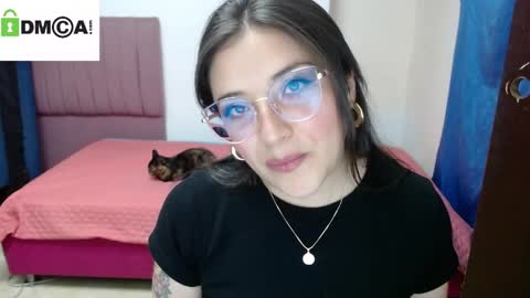 Snapshot of _fenix chatting on 03/30/26, 05:03 Y online show from 03/30/26, 05:03