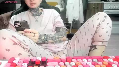 Alis online show from 02/06/26, 08:34