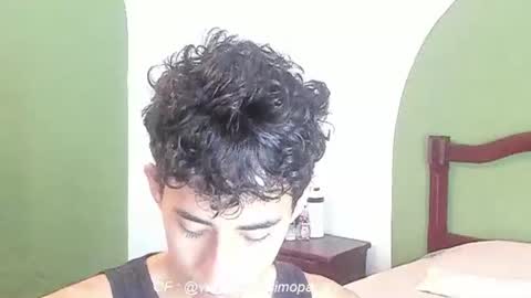 Snapshot of _fiore_ chatting on 06/23/26, 12:03 jair eduardo online show from 06/23/26, 12:03