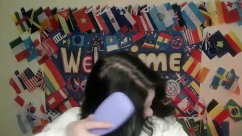 Snapshot of _foxy_lady chatting on 02/03/26, 07:46 Alice online show from 02/03/26, 07:46