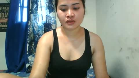 Snapshot of _genevieve22_ chatting on 06/29/26, 01:01 genny online show from 06/29/26, 01:01