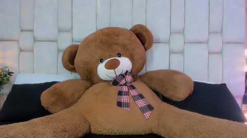 Gigi online show from 10/07/25, 12:02