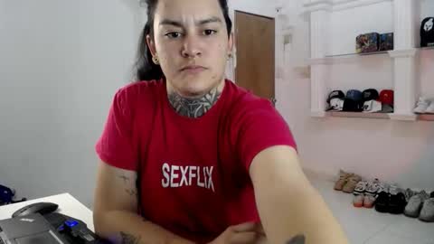 Snapshot of _gleep chatting on 11/05/25, 04:45 LEEP online show from 11/05/25, 04:45