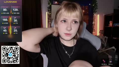 Snapshot of _gummybears_ chatting on 04/12/26, 08:30 Tori online show from 04/12/26, 08:30