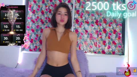 Gwen online show from 02/05/25, 05:20