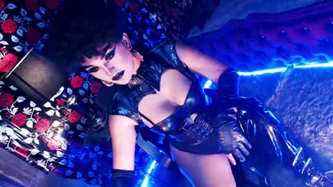 Snapshot of _hailyourqueenx chatting on 07/11/26, 02:58 GoDDess Chloe online show from 07/11/26, 02:58