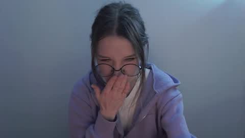 Hannaolotl online show from 12/18/25, 09:04